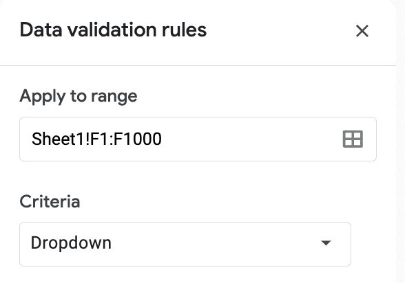 Une capture d'écran d'une règle de validation des données avec les critères déroulants.